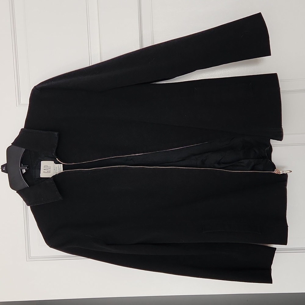 Gap jacket,black color